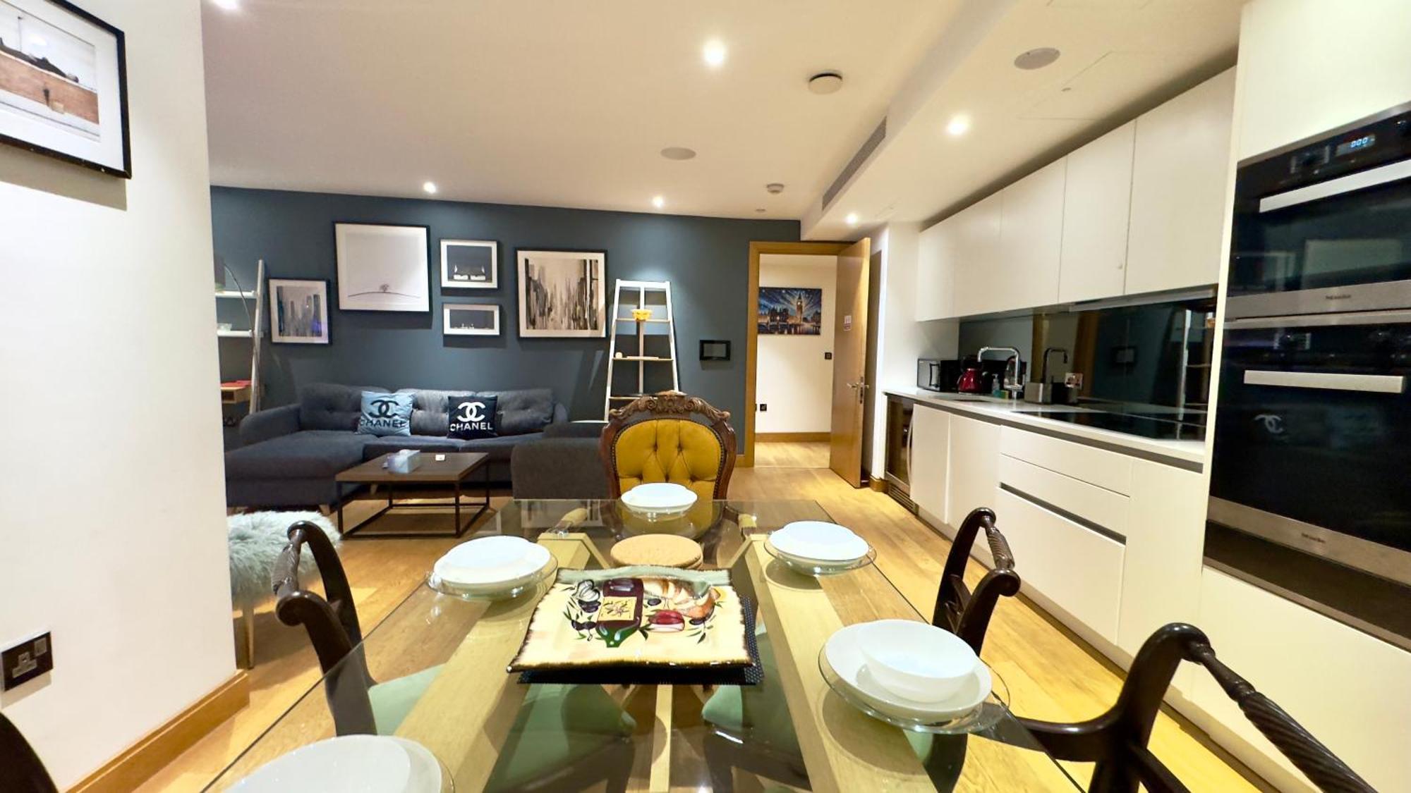 Apartment 3 Bedroom With 3 Bathrooms Apartment Close To Big Ben By Wild London