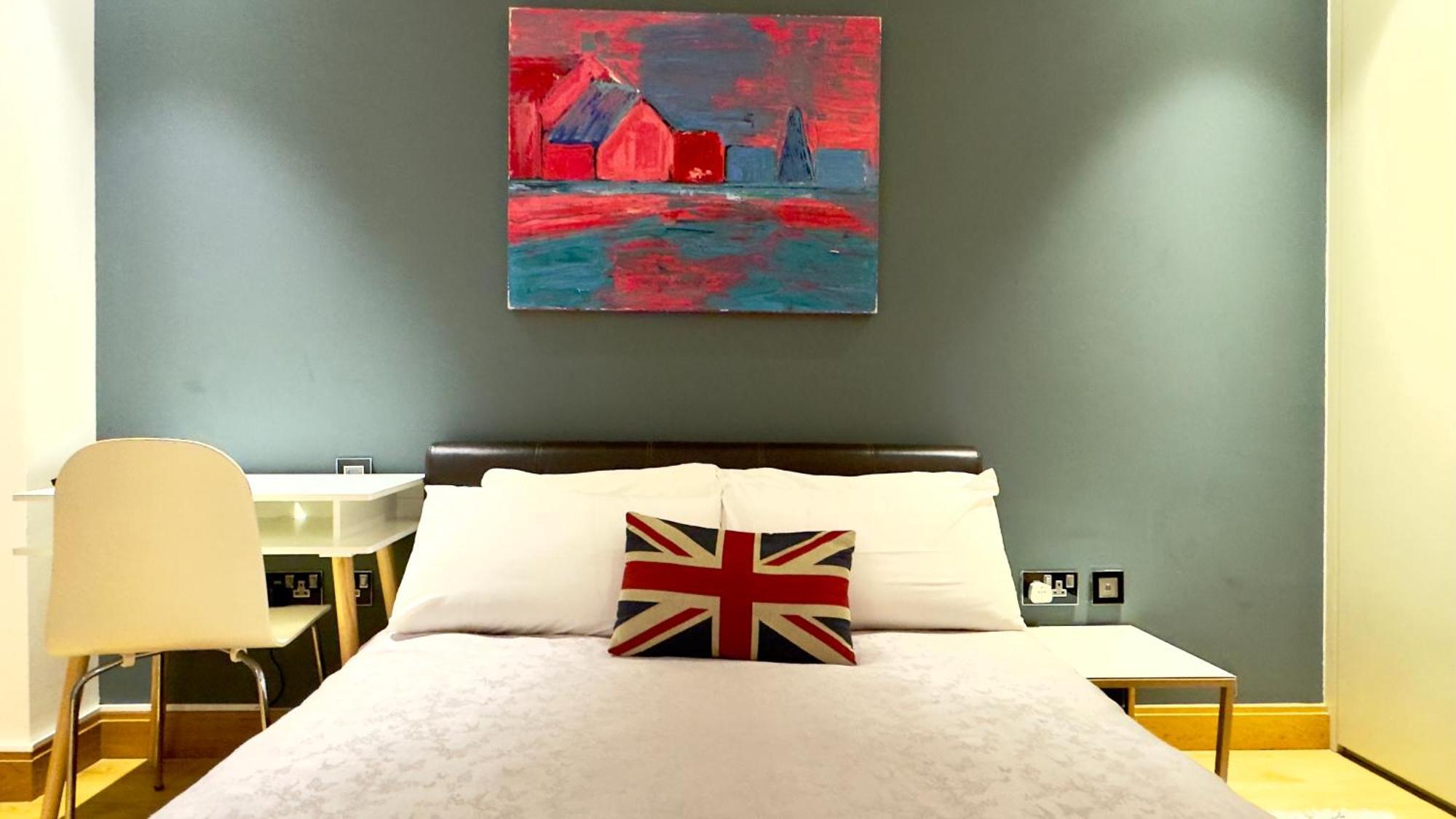 Apartment 3 Bedroom With 3 Bathrooms Apartment Close To Big Ben By Wild London